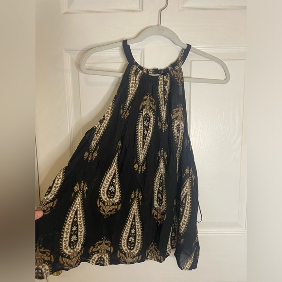 Lucky Brand Black and Gold Blouse - Picture 2 of 10